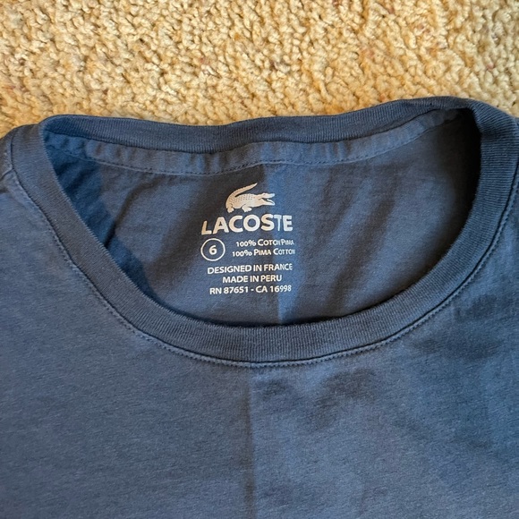Boys Lacoste Shirt. This is a boys size 6. Fits like a medium - Picture 2 of 3